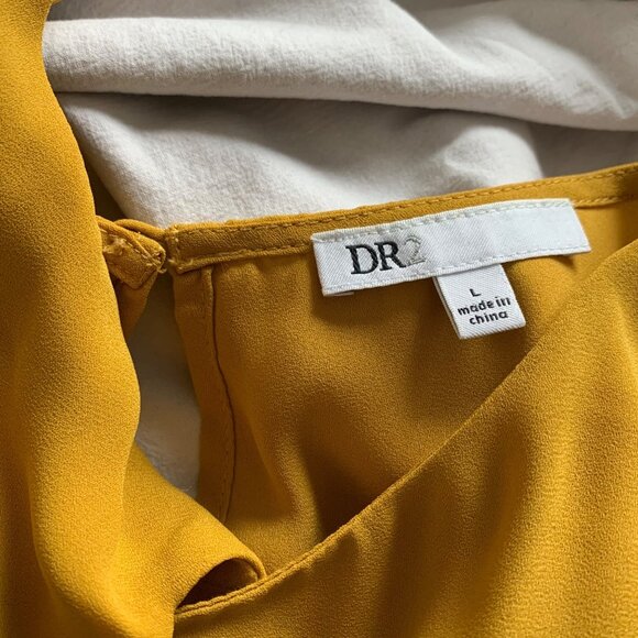 DR2 Sleeveless Keyhole Blouse Mustard Yellow L - Picture 10 of 10